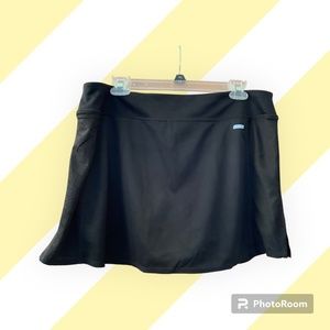 Women’s Jill Skorts Size XL/16, Color Black, Loving Worn,